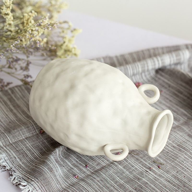 Minimalistische Keramikvase 🤍 – Handgefertigtes Design für stilvolle Wohnräume